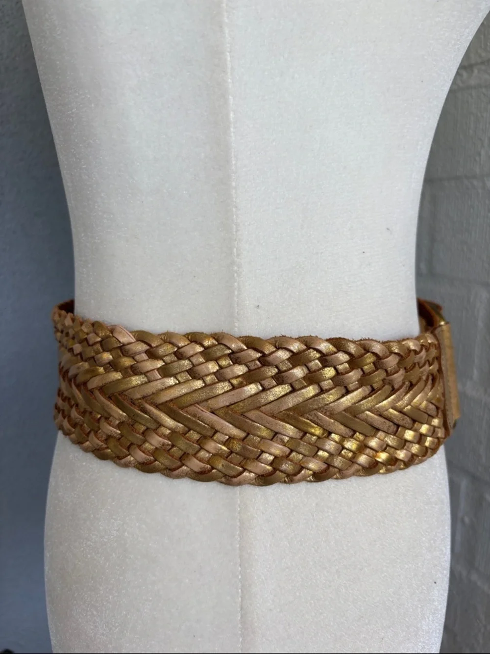 Linea Pelle Leather Brass Gold Braided Waist Belt with Round Ring sz S